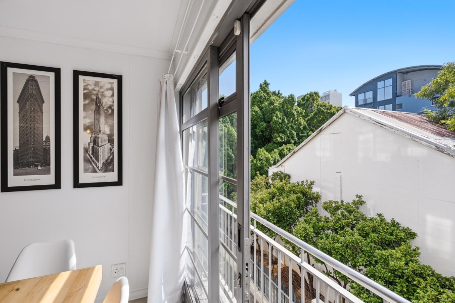 To Let 2 Bedroom Property for Rent in Gardens Western Cape